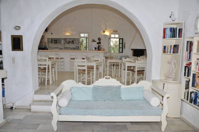 Imagen de los interiores del Hotel Anezina, Paros. Foto 18