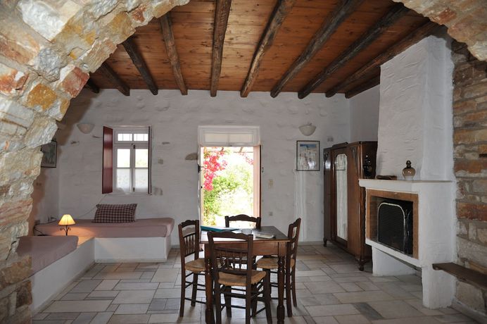 Imagen de la habitación del Hotel Anezina Village. Foto 8