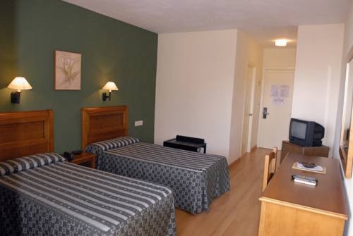 Imagen de la habitación del Hotel Anfora, Melilla. Foto 7