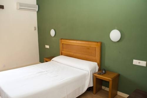 Imagen de la habitación del Hotel Anfora, Melilla. Foto 12