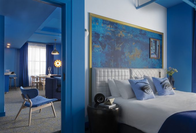 Imagen de la habitación del Hotel Angad Arts. Foto 2