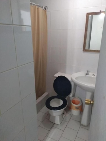 Imagen de la habitación del Hotel Angamos. Foto 11