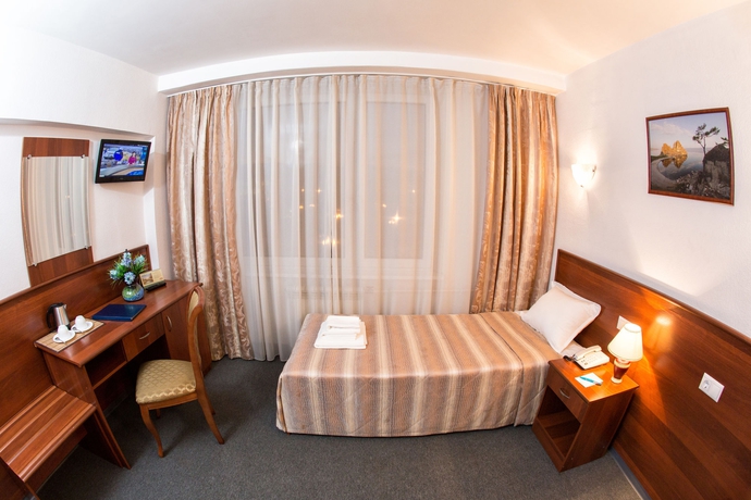 Imagen de la habitación del Hotel Angara. Foto 6