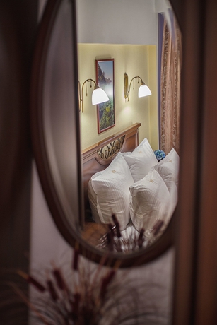 Imagen de la habitación del Hotel Angara. Foto 8