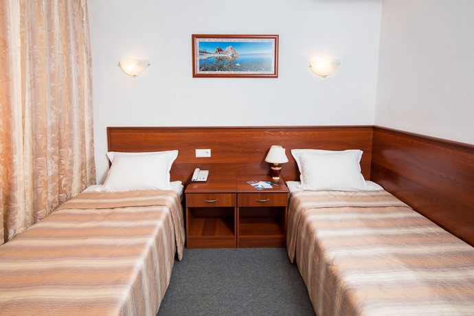 Imagen de la habitación del Hotel Angara. Foto 9