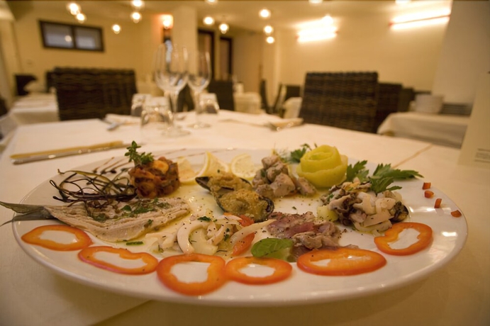 Imagen del bar/restaurante del Hotel Angedras. Foto 10