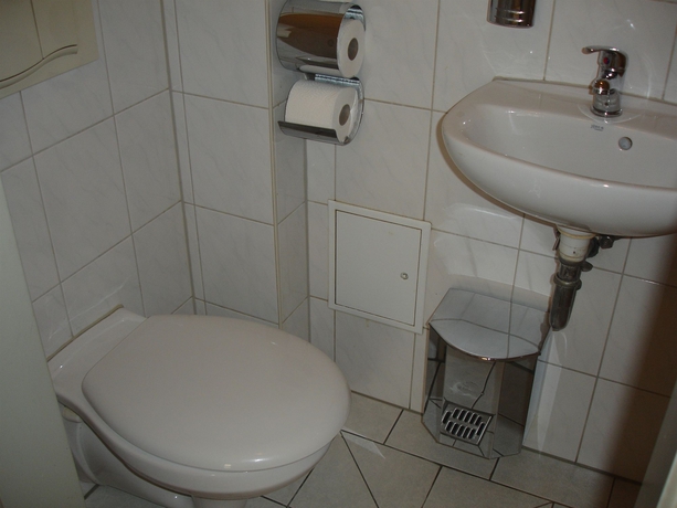 Imagen de la habitación del Hotel Angel, Frankfurt. Foto 4