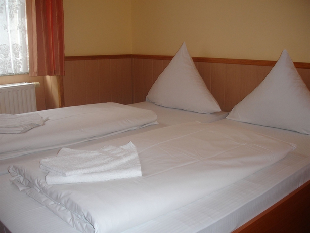 Imagen de la habitación del Hotel Angel, Frankfurt. Foto 6