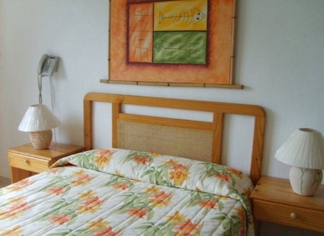 Imagen de la habitación del Hotel Angel Gabriel. Foto 8