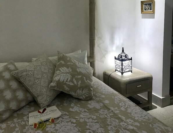 Imagen de la habitación del Hotel Angel House Ubud. Foto 29