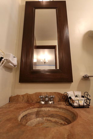 Imagen de la habitación del Hotel Angel Inn, Oaxaca de Ju&aacute;rez. Foto 5