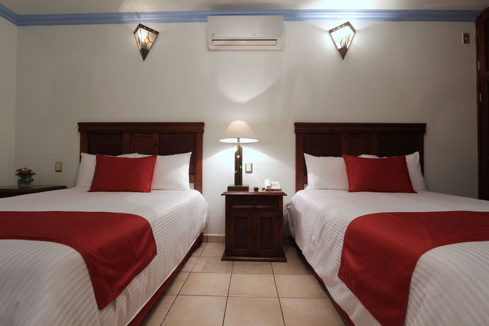 Imagen de la habitación del Hotel Angel Inn, Oaxaca de Ju&aacute;rez. Foto 8