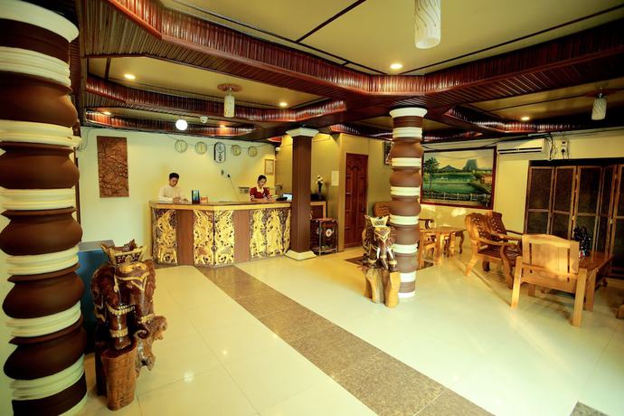 Imagen de los interiores del Hotel Angel Land. Foto 17