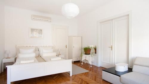 Imagen de la habitación del Hotel Angel Main Square. Foto 7