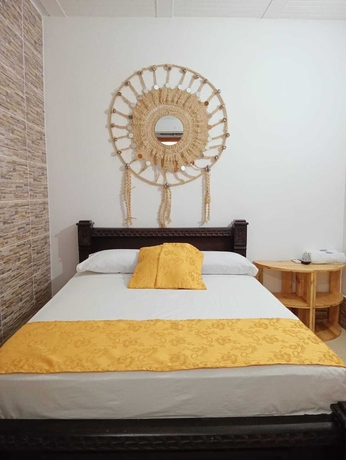 Imagen de la habitación del Hotel Angel Maria. Foto 7