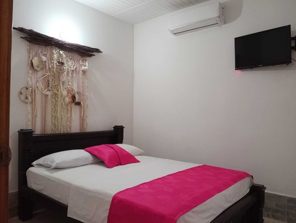 Imagen de la habitación del Hotel Angel Maria. Foto 8