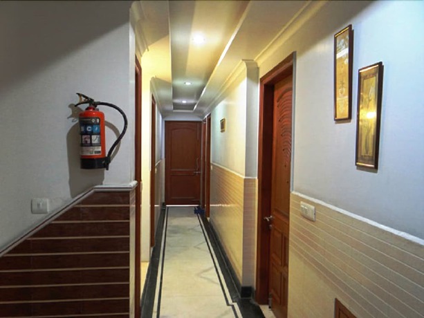 Imagen de los interiores del Hotel Angel NRI. Foto 17