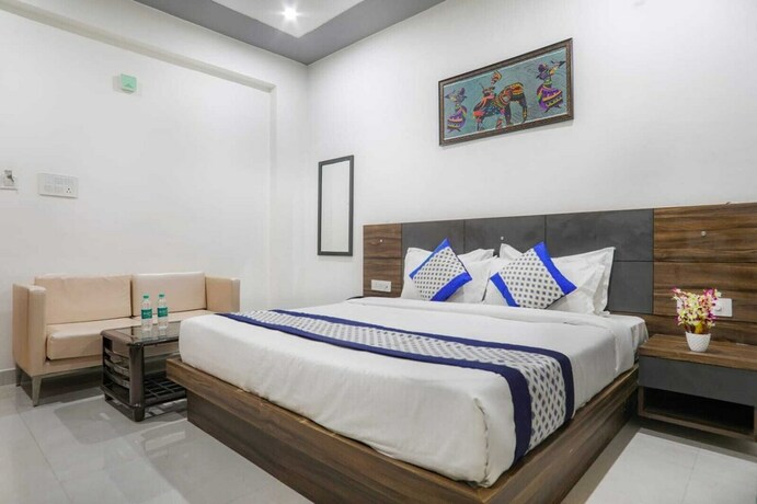 Imagen de la habitación del Hotel Angel Residency. Foto 7