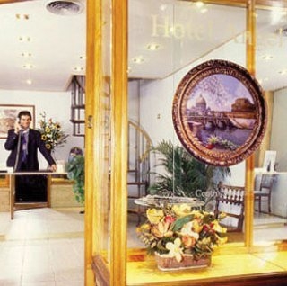 Imagen de los interiores del Hotel Angel, Roma. Foto 3