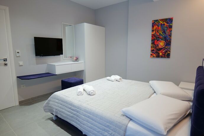 Imagen de la habitación del Hotel Angel Saranda Palace. Foto 17