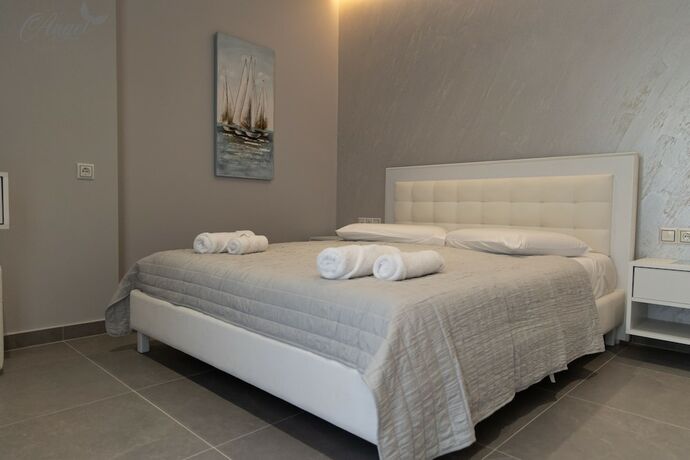 Imagen de la habitación del Hotel Angel Saranda Palace. Foto 20