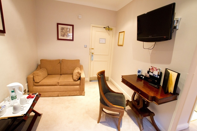 Imagen de la habitación del Hotel Angel and Royal. Foto 16