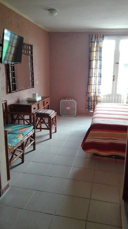 Imagen de la habitación del Hotel Angela Carolina. Foto 9