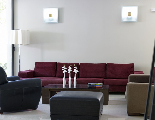 Imagen de los interiores del Hotel Angela Downtown. Foto 12