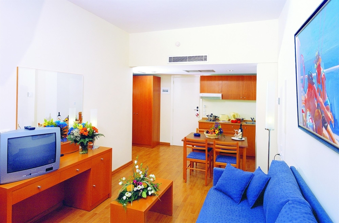 Imagen de los interiores del Hotel Angela Downtown. Foto 13