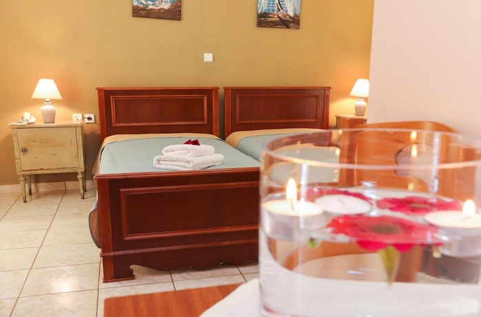 Imagen de la habitación del Hotel Angela, Loutra Edipsou. Foto 6