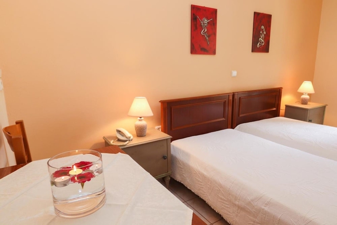 Imagen de la habitación del Hotel Angela, Loutra Edipsou. Foto 10