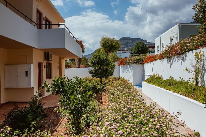 Imagen general del Hotel Angela Studios. Foto 10