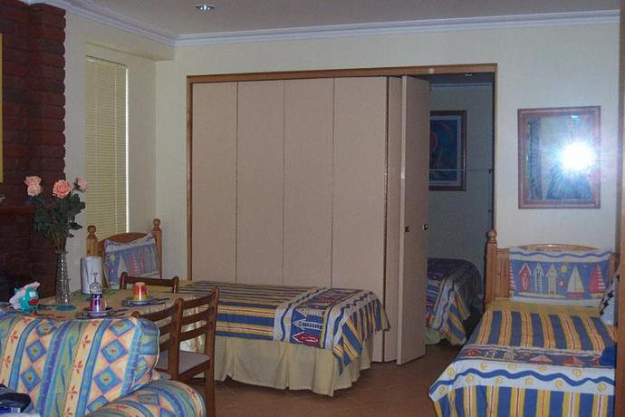 Imagen general del Hotel Angela'S Guest House. Foto 2