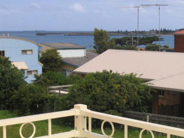 Imagen general del Hotel Angela'S Guest House. Foto 7