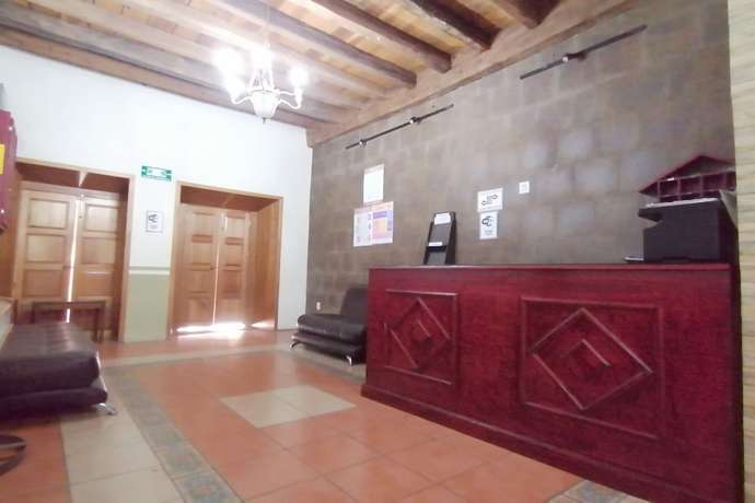 Imagen de los interiores del Hotel Angeles. Foto 20