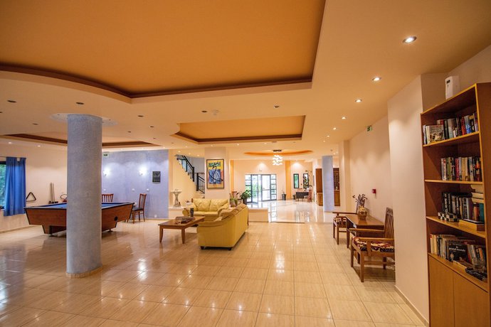 Imagen de los interiores del Hotel Angelika Aparthotel. Foto 13