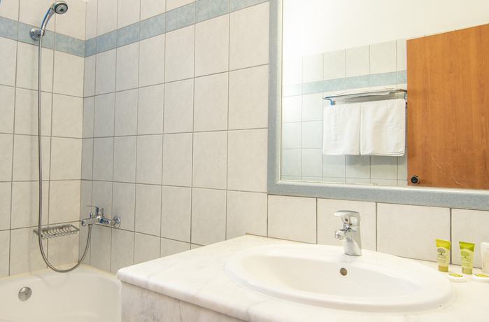 Imagen de la habitación del Hotel Angelika Aparthotel. Foto 6