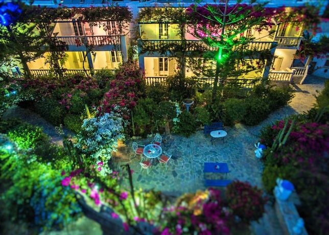 Imagen general del Hotel Angelika. Foto 7