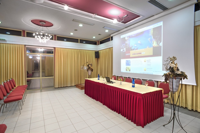 Imagen de los interiores del Hotel Angelika Pallas. Foto 8