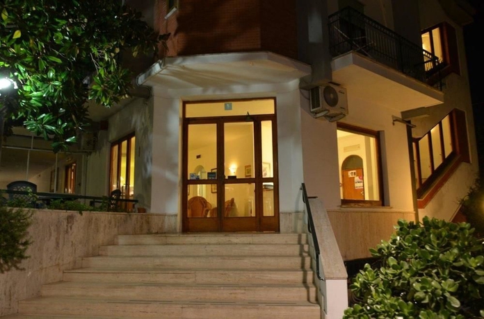 Imagen general del Hotel Angelina. Foto 2