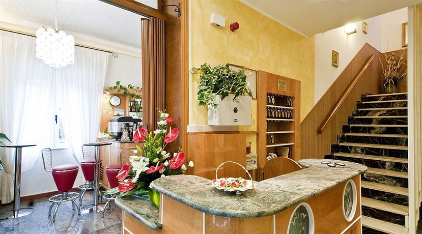 Imagen de los interiores del Hotel Angelini, Viserba. Foto 12