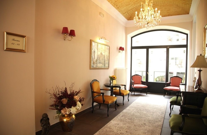 Imagen de los interiores del Hotel Angelis. Foto 14