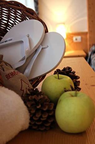 Imagen de la habitación del Hotel Angelo, San Lorenzo In Banale. Foto 11