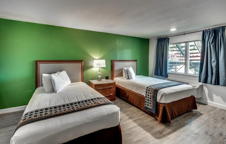 Imagen de la habitación del Hotel Angels Inn, Altaville. Foto 17
