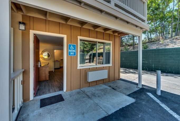 Imagen de la habitación del Hotel Angels Inn. Foto 19