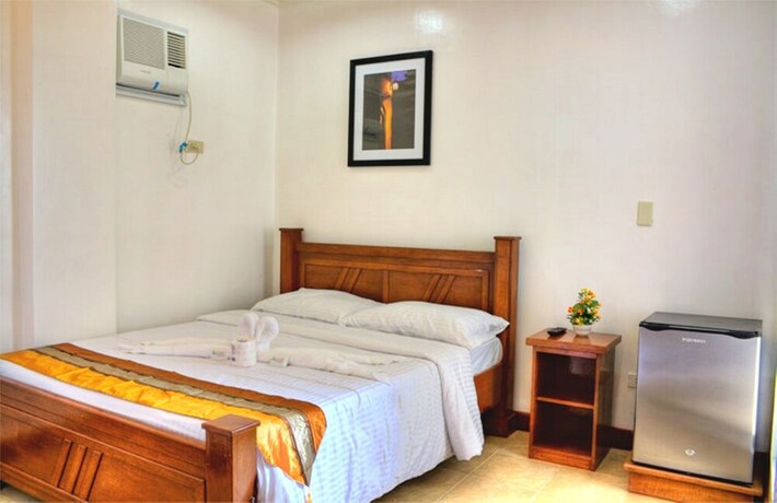 Imagen de la habitación del Hotel Angelyn's Dive Resort. Foto 29