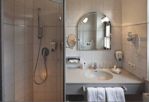 Imagen de la habitación del Hotel Angerbr&auml;u. Foto 5