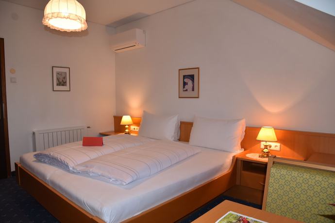 Imagen de la habitación del Hotel Angerburg Blumenhotel. Foto 4