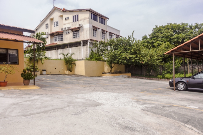 Imagen de los exteriores del Hotel Anggerik Lodging. Foto 11