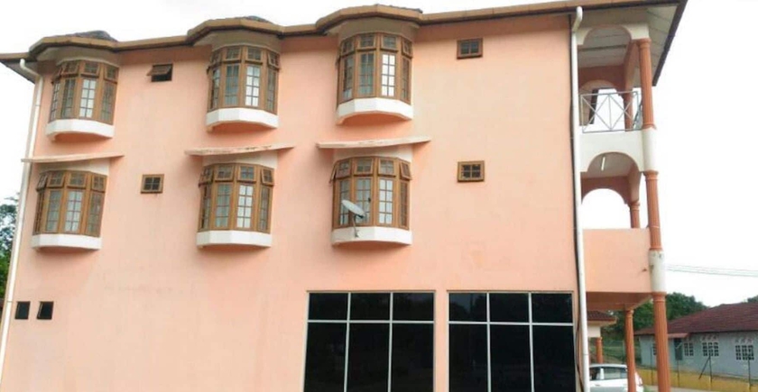 Imagen de los exteriores del Hotel Anggerik Residence. Foto 11